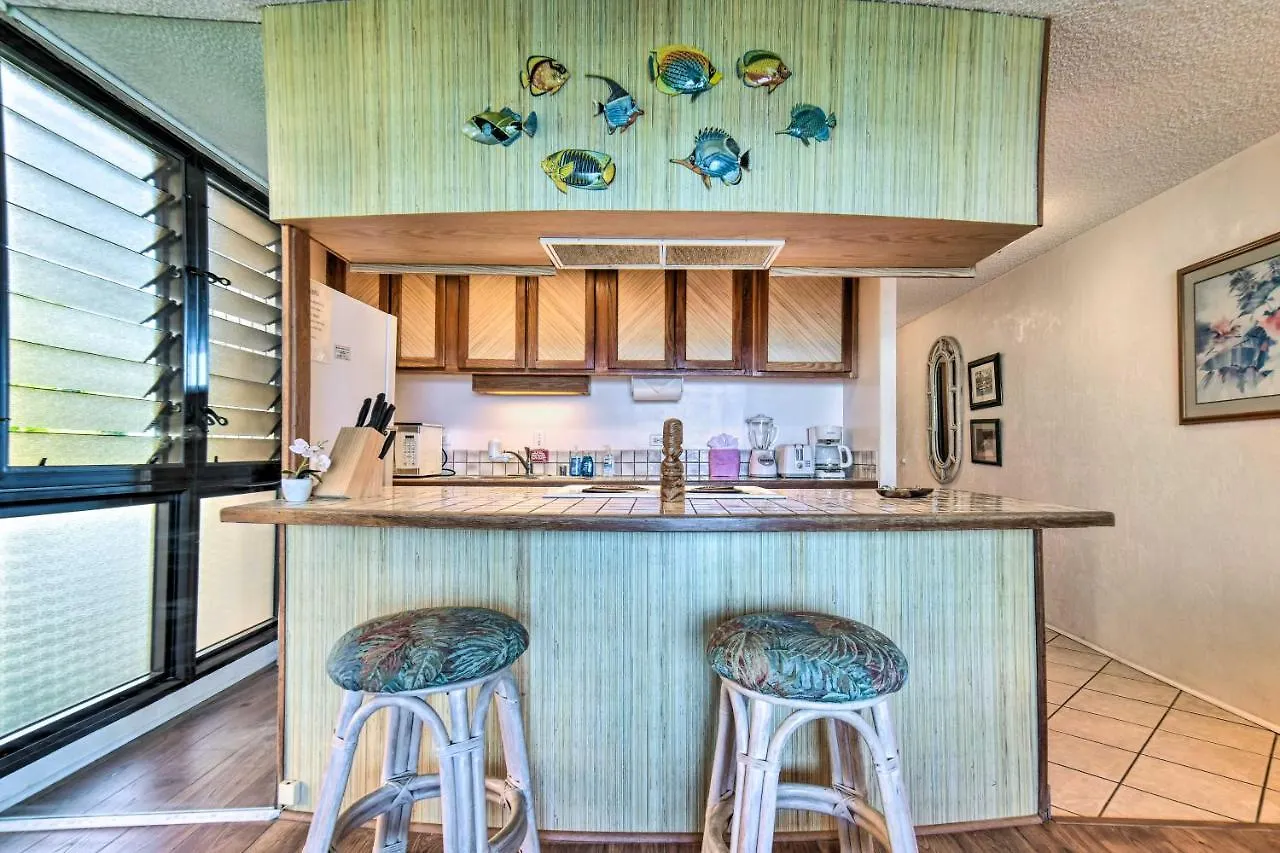 Beachfront Lahaina Condo Pool And Grill Access Kahana Apartment
